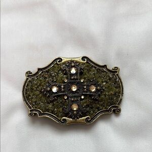 Vintage Style Gold and Green Brooch